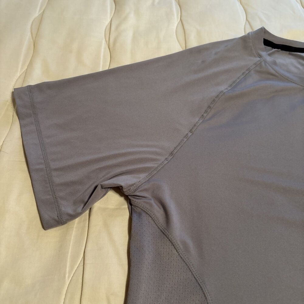 Champion Grey/Gray Lightweight Knit T-shirt, Men's Size XL Workout Golf Biking - Picture 3 of 9
